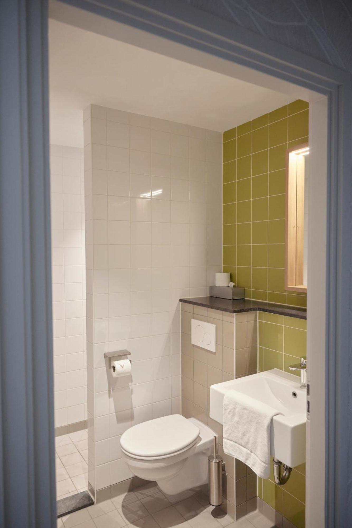 Hotel Oostergoo Grou Εξωτερικό φωτογραφία